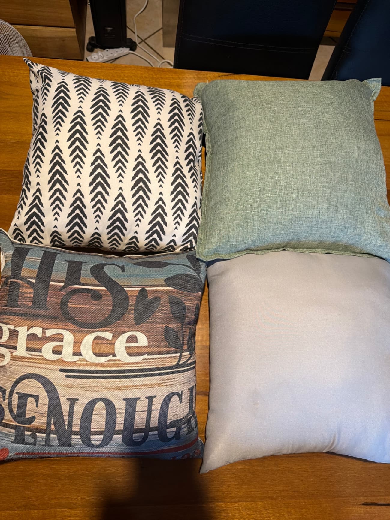 Wooden Pallet Couch - image 3