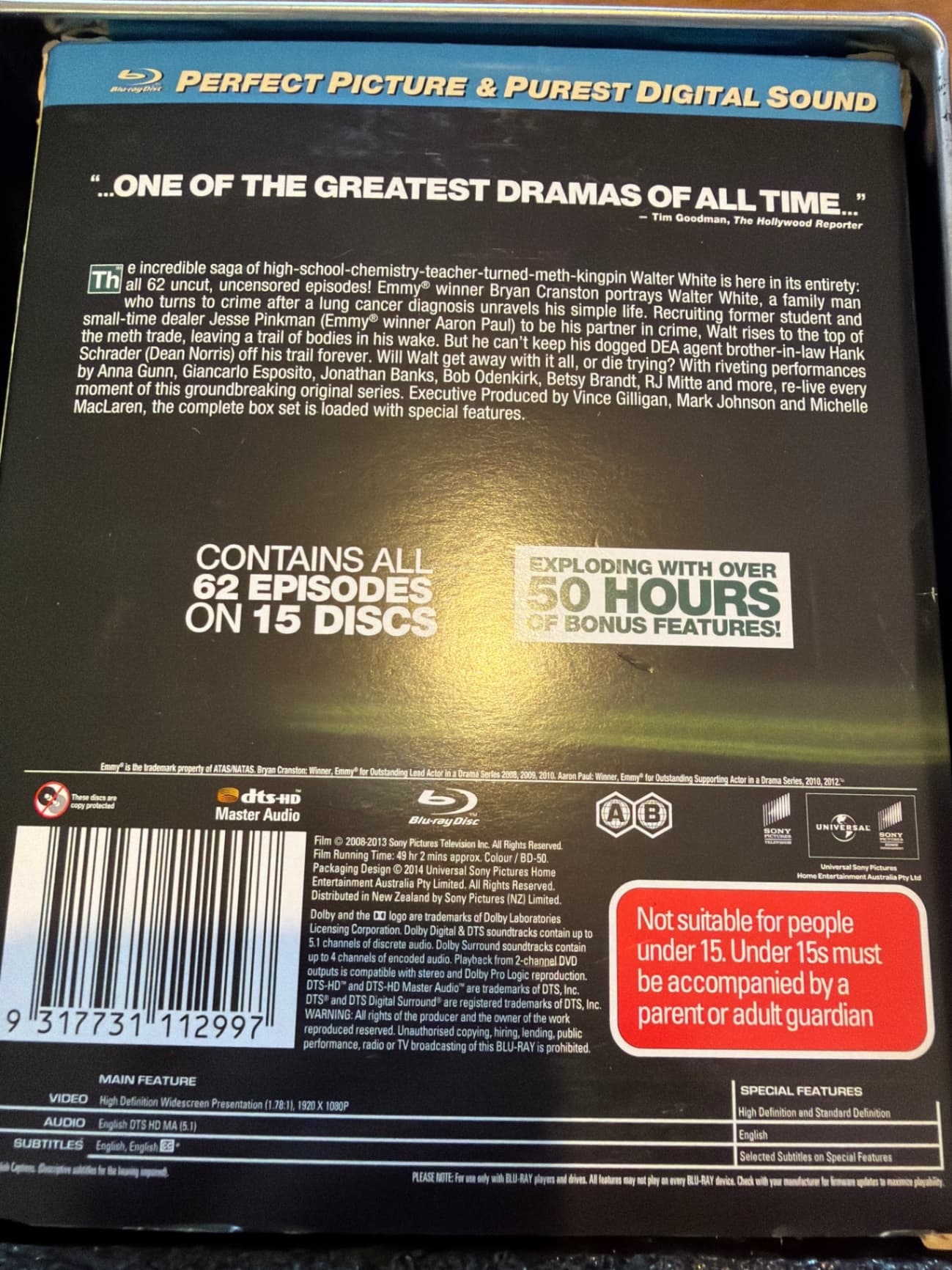 BREAKING BAD - The Complete Series - Limited Edition Heisenberg Tin (Blu-Ray) - image 8