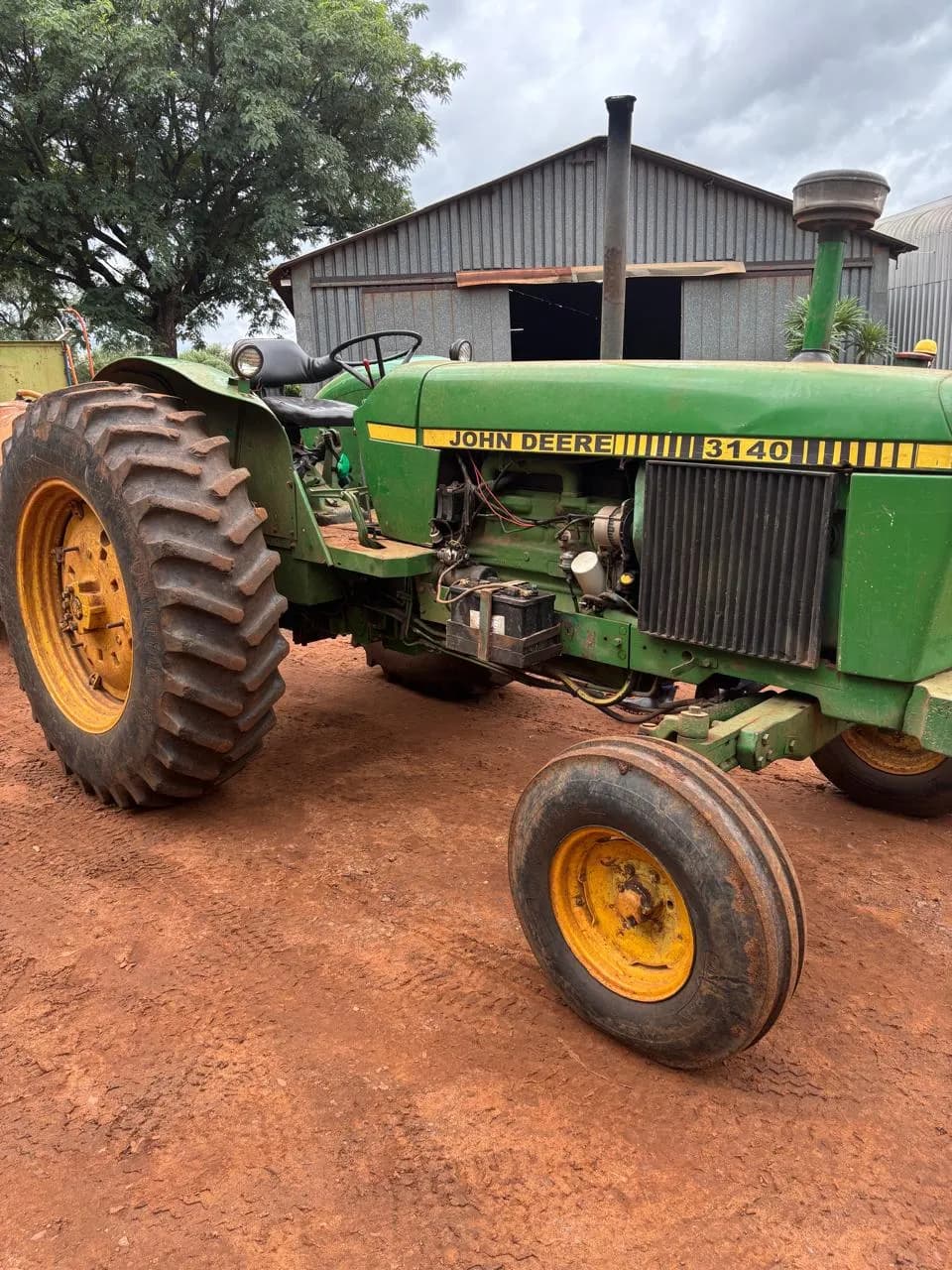 JOHN DEERE 3140 TREKKER