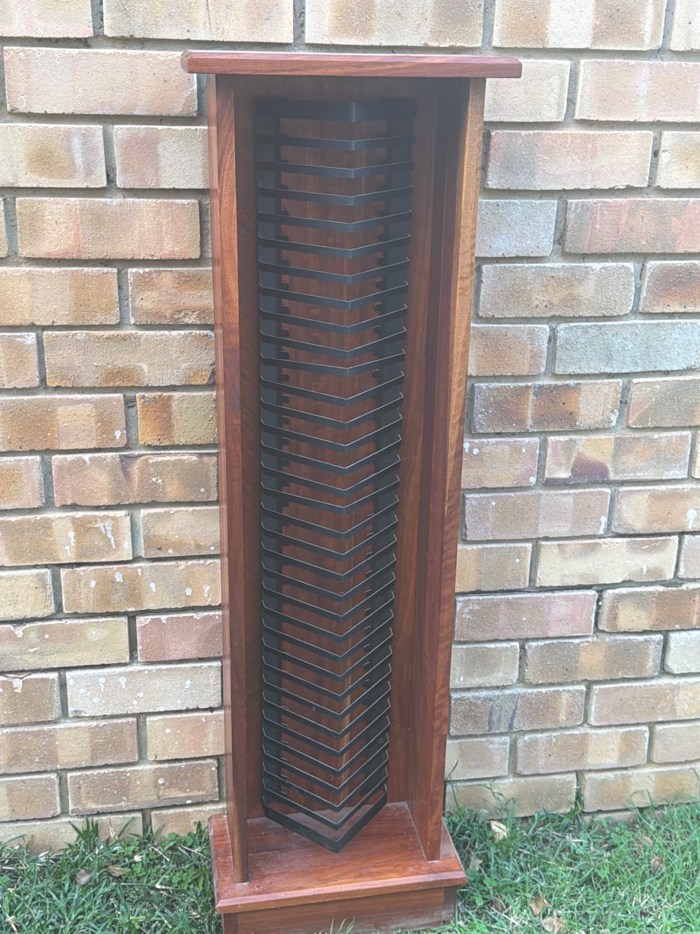 SOLIEDE HOUT - CD/DVD RAK